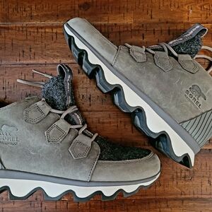 SOREL Kinetic Caribou Leather Boots